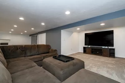 1261  Aldoro Dr, Waukesha, WI 53188 - Photo 25