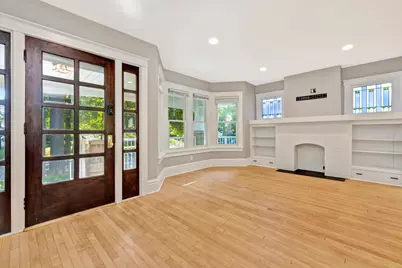 3909 N Farwell Ave, Shorewood, WI 53211 - Photo 3