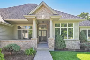 W144N9880 Sun Valley Trail, Germantown, WI 53022 - Photo 3