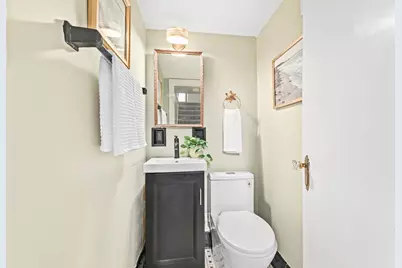 616 N 104th St #618, Wauwatosa, WI 53226 - Photo 15