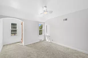 616 N 104th St, Wauwatosa, WI 53226 - Photo 33