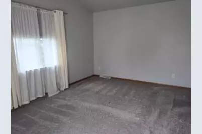 2024  Grove Ave, Racine, WI 53405 - Photo 25