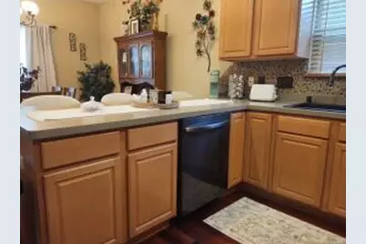 2024  Grove Ave, Racine, WI 53405 - Photo 17