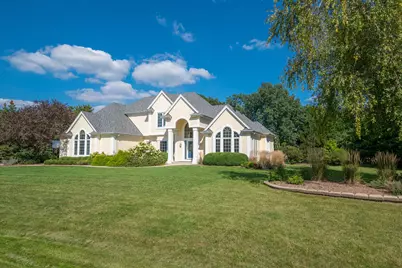 261  Steeple Pointe Cir, Delafield, WI 53018 - Photo 57