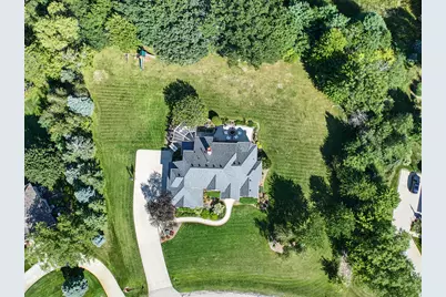261  Steeple Pointe Cir, Delafield, WI 53018 - Photo 63