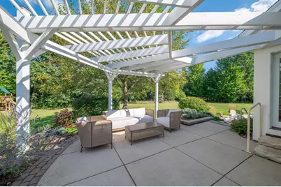 261  Steeple Pointe Cir, Delafield, WI 53018 - Photo 25