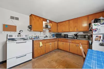 3876 E Morris Ave, Cudahy, WI 53110 - Photo 11