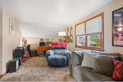 3876 E Morris Ave, Cudahy, WI 53110 - Photo 9