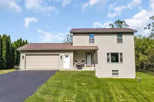 W6860 Wood Ave, Walworth, WI 53115 - Photo 3