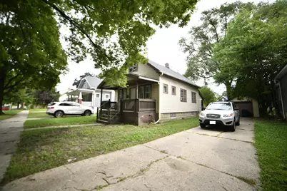 4702 N 49th St, Milwaukee, WI 53218 - Photo 13
