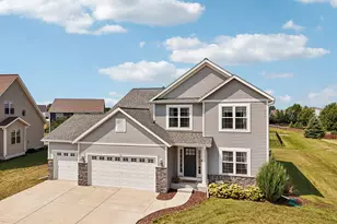 74 Weston Rdg Rd, Oconomowoc, WI 53066 - Photo 1