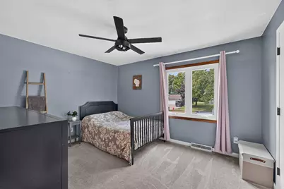 1248  Timber Rdg, Pewaukee, WI 53072 - Photo 5