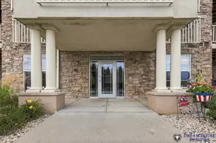 6955 S Riverwood Blvd, Franklin, WI 53132 - Photo 5