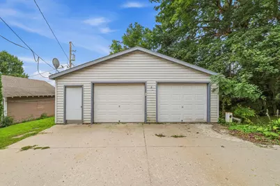 217  Leavens Ave #219, Sheboygan Falls, WI 53085 - Photo 3