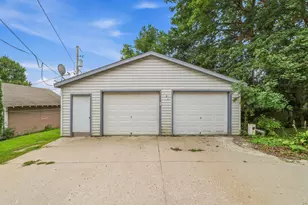 217 Leavens Ave, Sheboygan Falls, WI 53085 - Photo 3