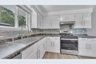 2905 S 18th St, Sheboygan, WI 53081 - Photo 3