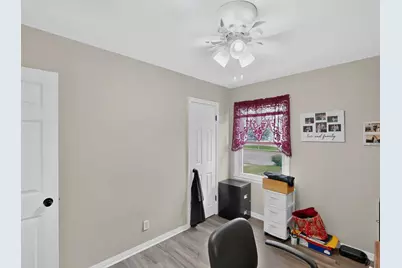 6829 W Arthur Ave, West Allis, WI 53219 - Photo 13