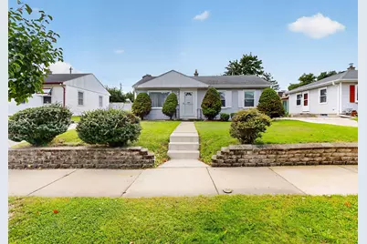 6829 W Arthur Ave, West Allis, WI 53219 - Photo 27