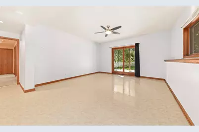 1741  Cherokee St, Grafton, WI 53024 - Photo 15