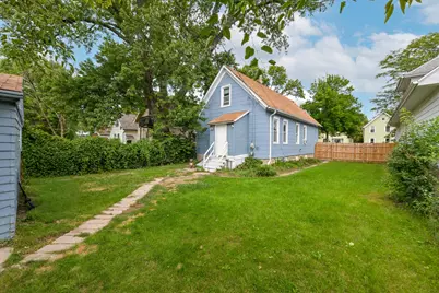 5233 N 38th St, Milwaukee, WI 53209 - Photo 17