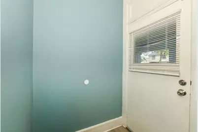 5233 N 38th St, Milwaukee, WI 53209 - Photo 3