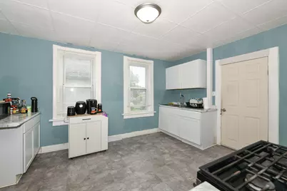 5233 N 38th St, Milwaukee, WI 53209 - Photo 11