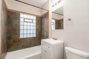 1022 Goold St, Racine, WI 53402 - Photo 7