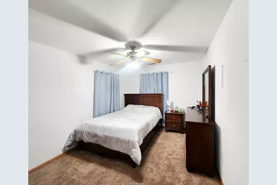 1134 N Sunnyslope Dr #204, Racine, WI 53406 - Photo 9
