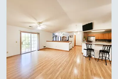 1134 N Sunnyslope Dr #204, Racine, WI 53406 - Photo 5