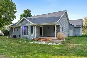 803 Woodview Ave, Sheboygan Falls, WI 53085 - Photo 23