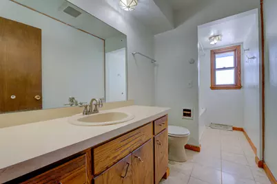 1429  Empire Ct, Waukesha, WI 53186 - Photo 13