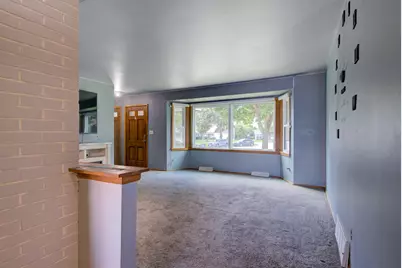 1429  Empire Ct, Waukesha, WI 53186 - Photo 5