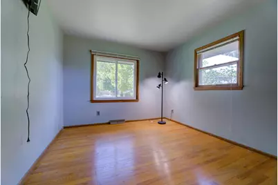 1429  Empire Ct, Waukesha, WI 53186 - Photo 11