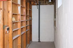 2751 S 64th St, Milwaukee, WI 53219 - Photo 23