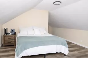 2751 S 64th St, Milwaukee, WI 53219 - Photo 9