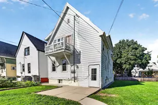 2040 S 28th St, Milwaukee, WI 53215 - Photo 27
