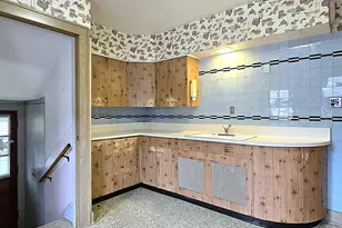 627 E Russell Ave, Milwaukee, WI 53207 - Photo 15
