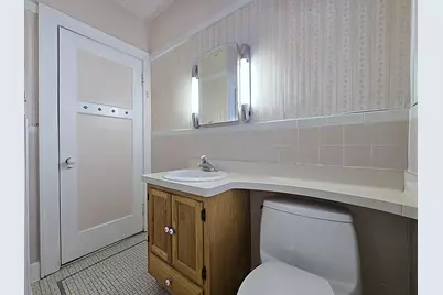 627 E Russell Ave, Milwaukee, WI 53207 - Photo 29