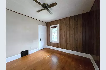 627 E Russell Ave, Milwaukee, WI 53207 - Photo 25