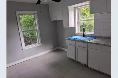 4323 W Fairmount Ave #4323A, Milwaukee, WI 53218 - Photo 5