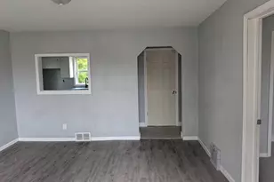 4323 W Fairmount Ave, Milwaukee, WI 53218 - Photo 3