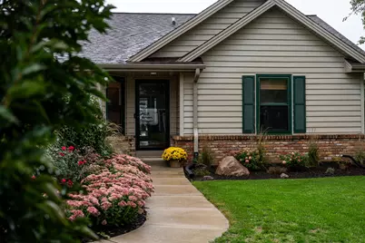 4106 W Southwood Dr, Franklin, WI 53132 - Photo 3