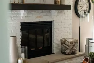 4106 W Southwood Dr, Franklin, WI 53132 - Photo 23
