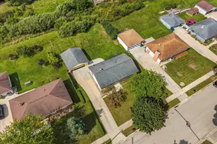313 Mayfair Dr, Saukville, WI 53080 - Photo 33