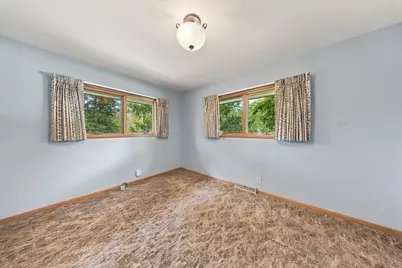 181  Highview Dr, Cedarburg, WI 53012 - Photo 23