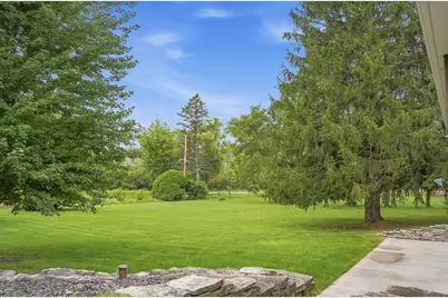 181  Highview Dr, Cedarburg, WI 53012 - Photo 57