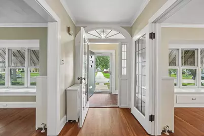 3424 N Summit Ave, Milwaukee, WI 53211 - Photo 3