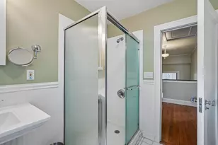 3424 N Summit Ave, Milwaukee, WI 53211 - Photo 23