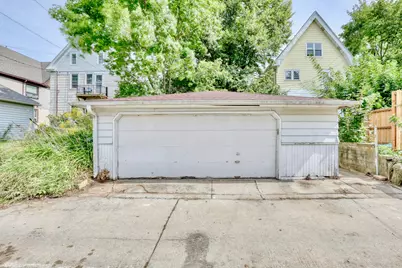 2851 S Lenox St, Milwaukee, WI 53207 - Photo 3