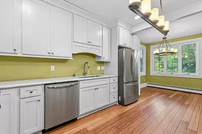 2851 S Lenox St, Milwaukee, WI 53207 - Photo 15